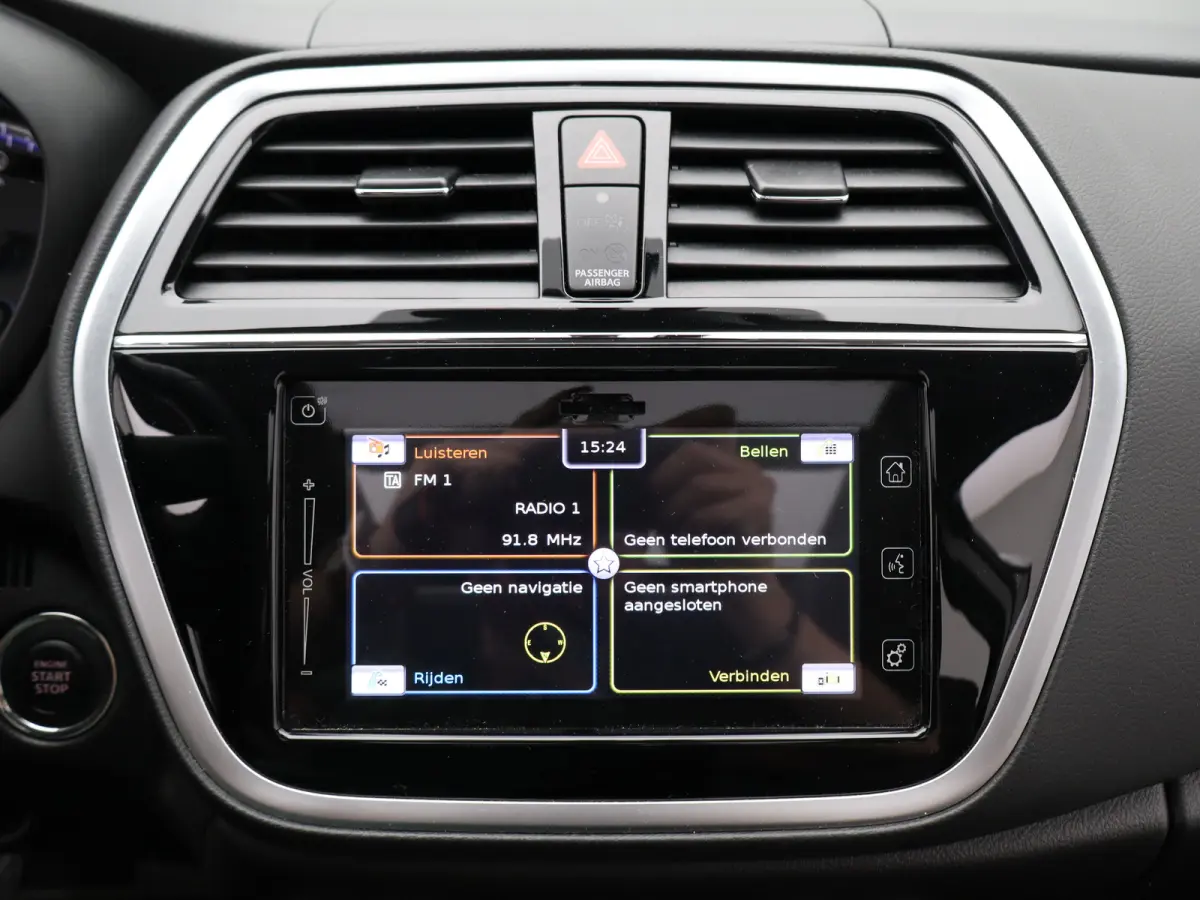 1.4 Boosterjet High Executive Stoelverwarming | Apple Carplay/Android Auto | Adaptieve Cruise Control | Navigatie | Camera | Parkeensenoren Voor en Achter