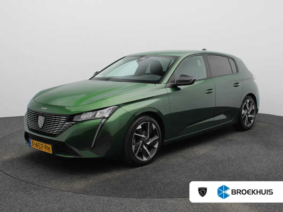 1.2 PureTech Allure Pack Business | Trekhaak | Parkeersensoren | Camera | Navigatie | Adaptieve Cruise Control | 17" Lichtmetalen Velgen | Apple Carplay/Android Auto