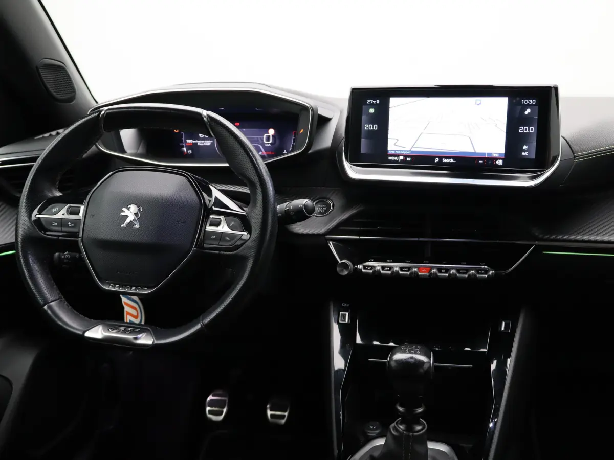 1.2 PureTech GT Camera | Trekhaak | Parkeersensoren | Cruise Control | Apple Carplay/Android Auto | 17" Lichtmetalen Velgen