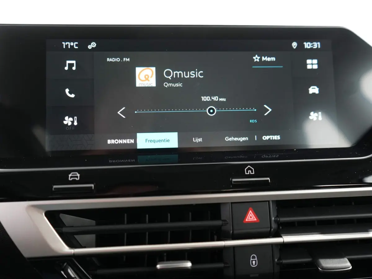 Plus 54 kWh | Carplay | Camera | Cruise | Clima | 18"LMV | Parkeersensoren |
