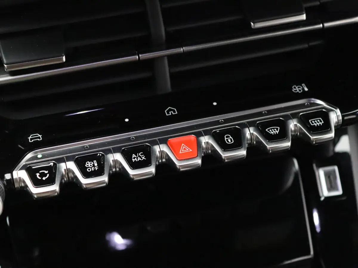 1.2 Hybrid 136 Allure | Automaat | Carplay | Cruise | Clima | PDC V+A |