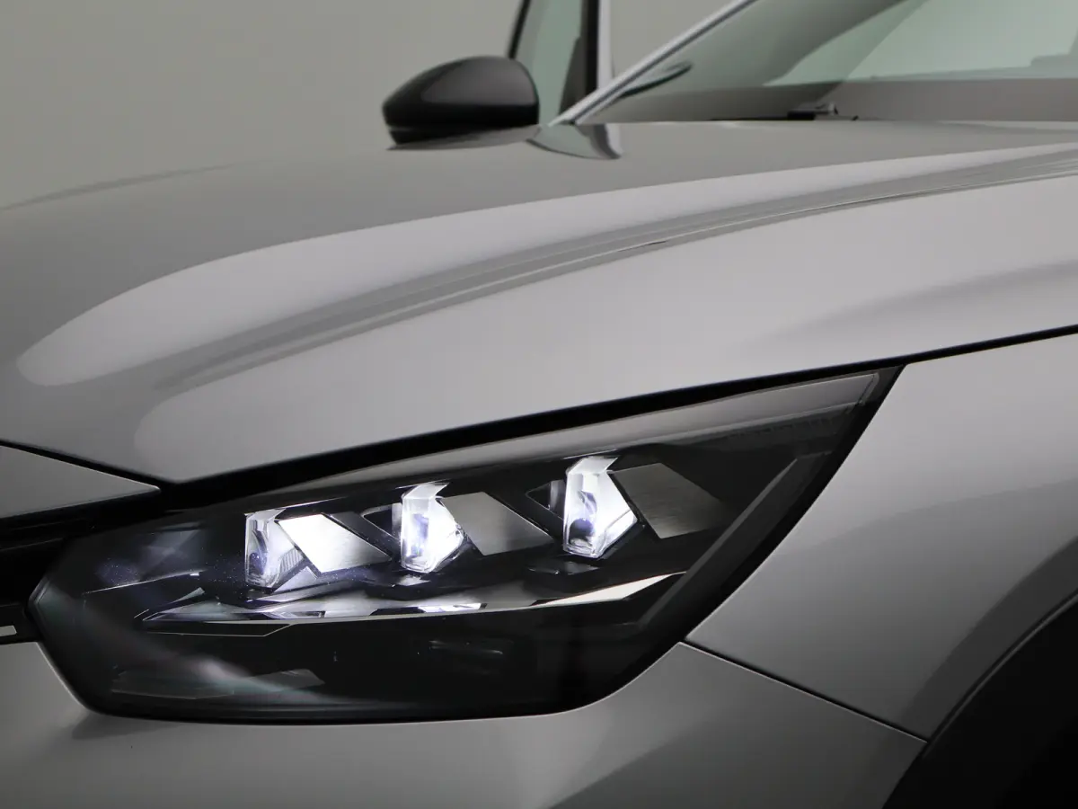 EV GT 51 kWh | 97% SOH | Carplay | Warmtepomp |  Keyless | 360* Camera | Stoelverwarming | Elek. stoel | Alcantara | Stoelmassage