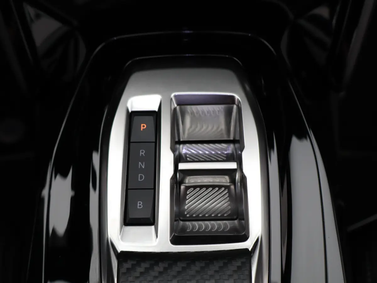 EV GT 51 kWh | 97% SOH | Carplay | Warmtepomp |  Keyless | 360* Camera | Stoelverwarming | Elek. stoel | Alcantara | Stoelmassage