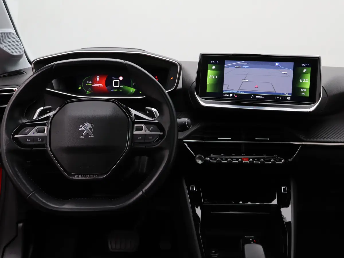 1.2 PureTech Allure | Panorama dak | Cruise | PDC V+A | Carplay | Navi | Camera |