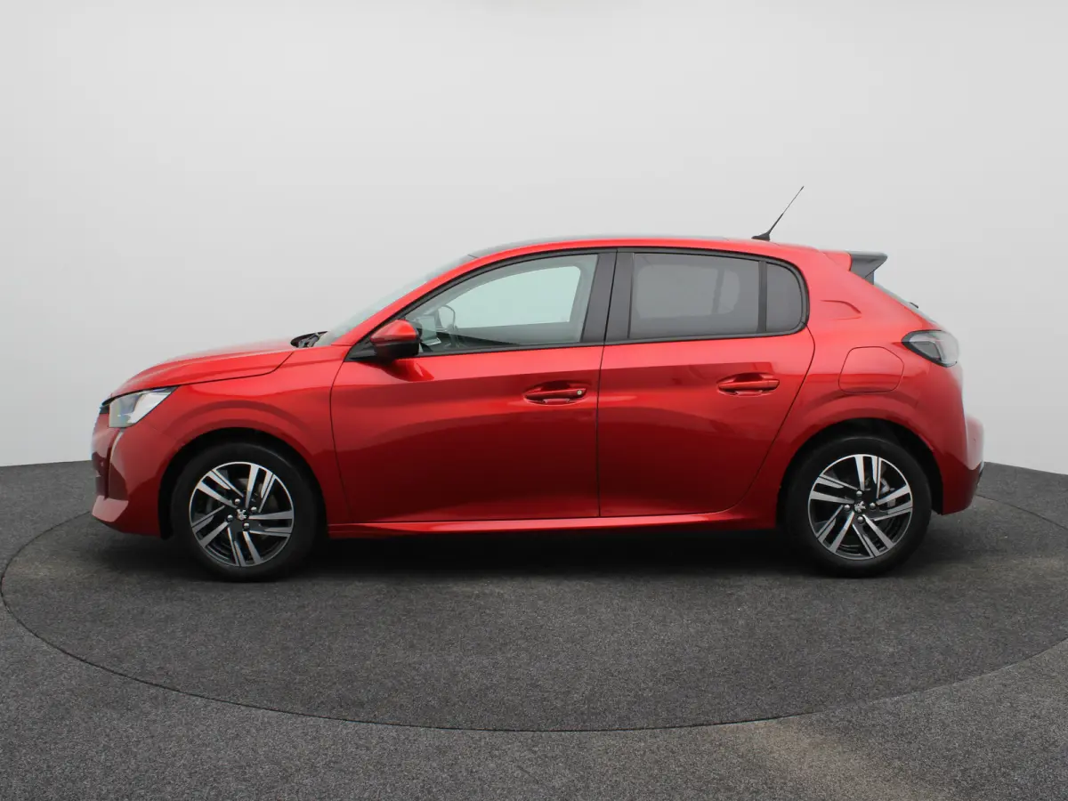1.2 PureTech Allure | Panorama dak | Cruise | PDC V+A | Carplay | Navi | Camera |