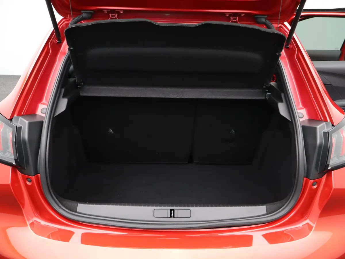1.2 PureTech Allure | Panorama dak | Cruise | PDC V+A | Carplay | Navi | Camera |