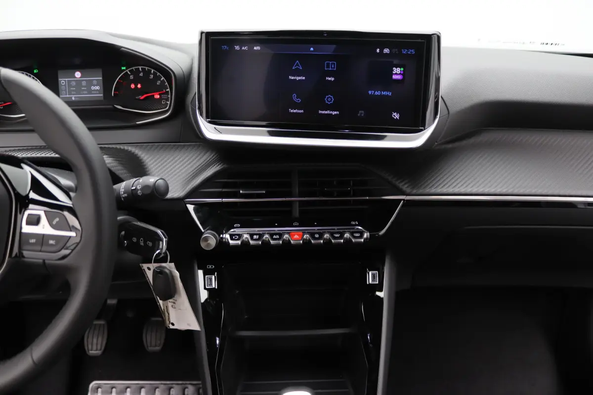€ 4.275,- Voorraad Voordeel | 1.2 PureTech 100 Style | Apple Carplay/Android Auto|telefoonintegratie premium | LED achterlichten | LED dagrijverlichting