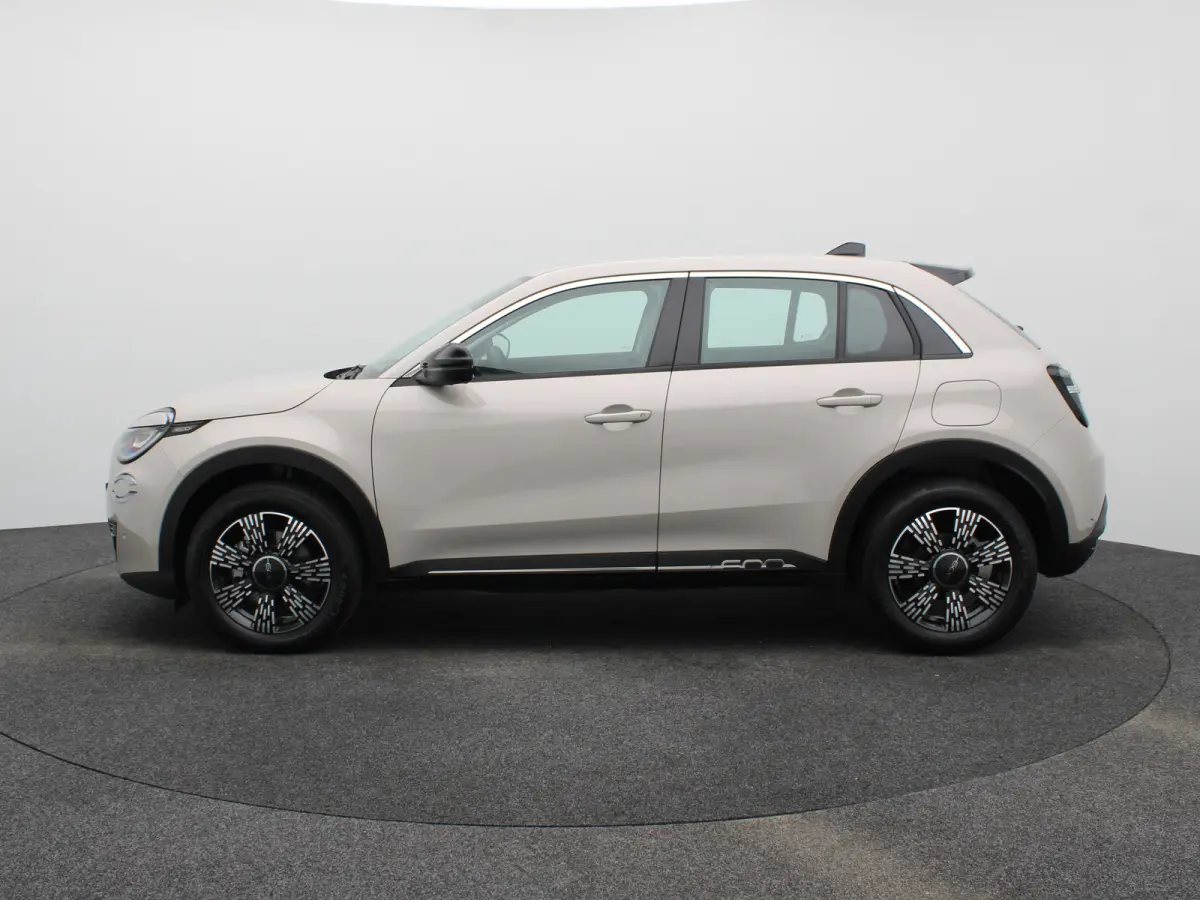 1.2 Hybrid Urban | Automaat | 17" LMV | PDC V+A | Camera | Clima | Stoelverwarming |