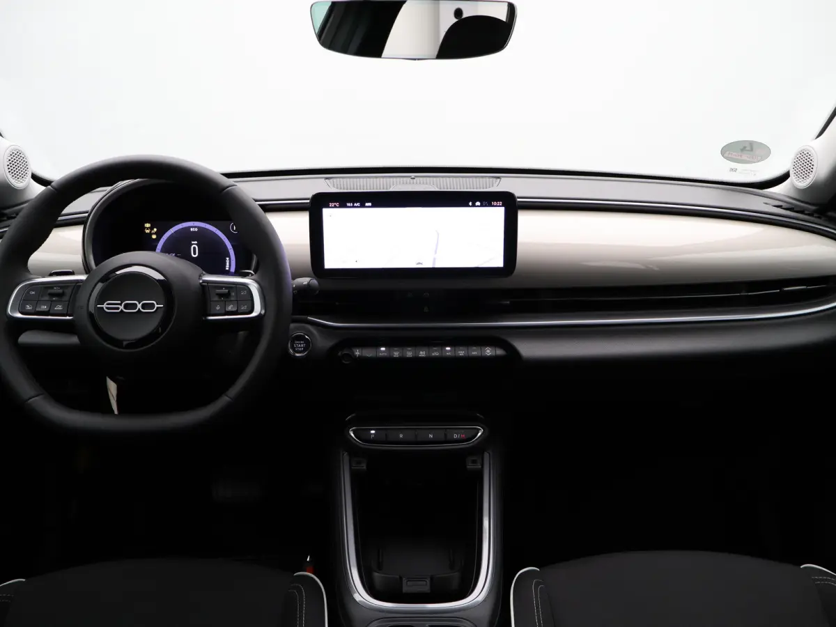 1.2 Hybrid Urban | Automaat | 17" LMV | PDC V+A | Camera | Clima | Stoelverwarming |