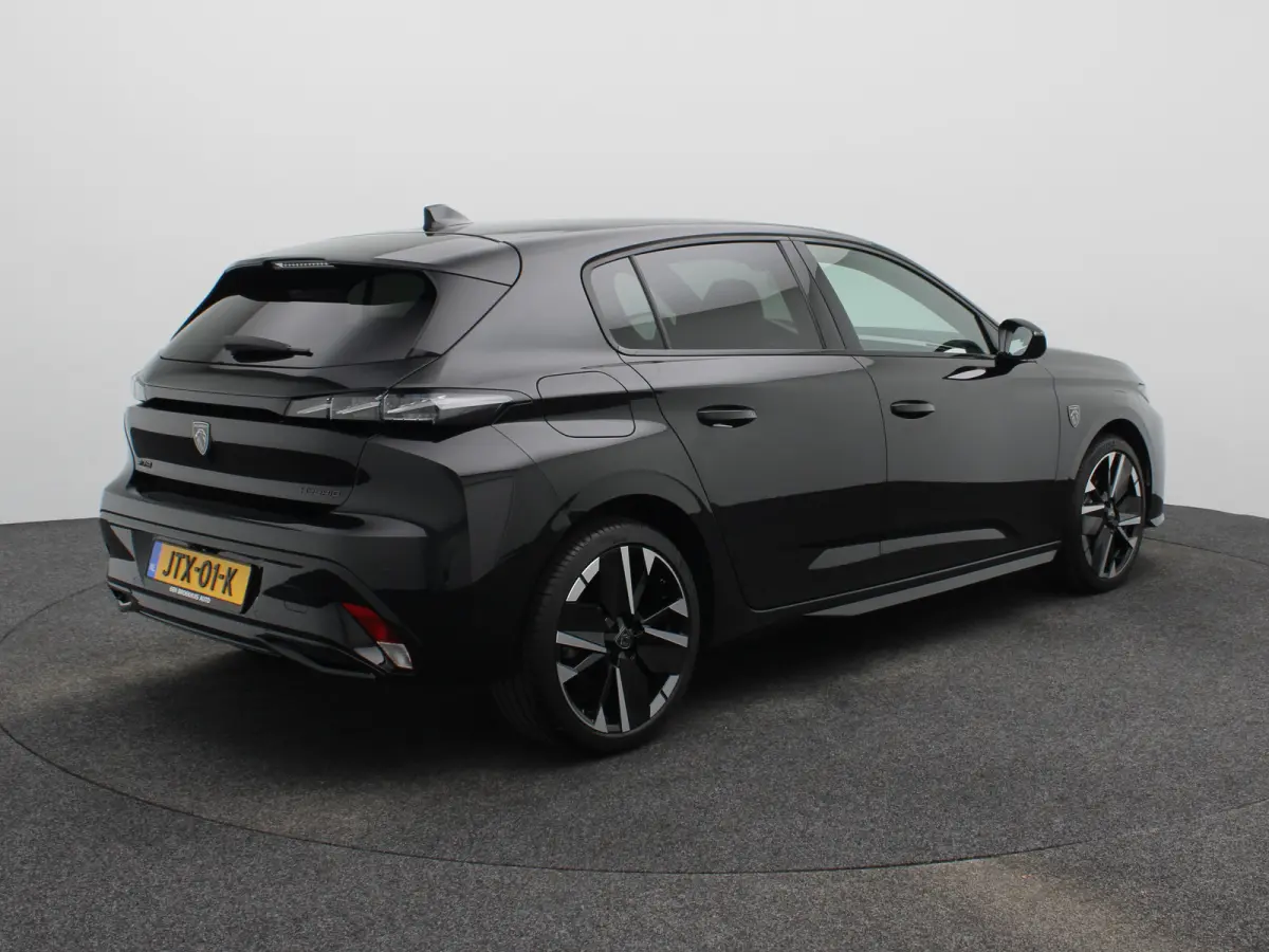 GT Hybrid 145 Apple Carplay | 8 Jaar Garantie | 360* Camera | PDC V+A | Dodehoekbewaking | 18" Lichtmetalen Velgen