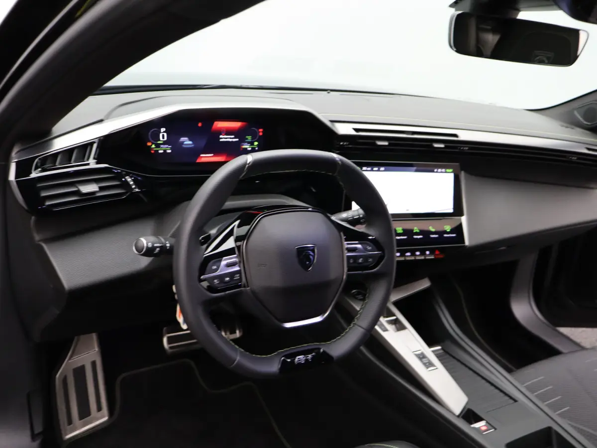 GT Hybrid 145 Apple Carplay | 8 Jaar Garantie | 360* Camera | PDC V+A | Dodehoekbewaking | 18" Lichtmetalen Velgen