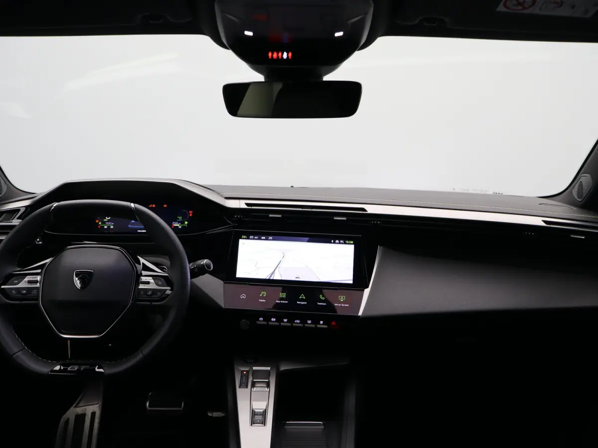 GT Hybrid 145 Apple Carplay | 8 Jaar Garantie | 360* Camera | PDC V+A | Dodehoekbewaking | 18" Lichtmetalen Velgen