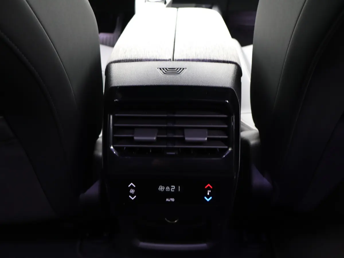 1.2 Hybrid 136 Allure | 7-zits | Carplay | Adaptieve cruise | 360* Camera | Clima | PDCV+A |