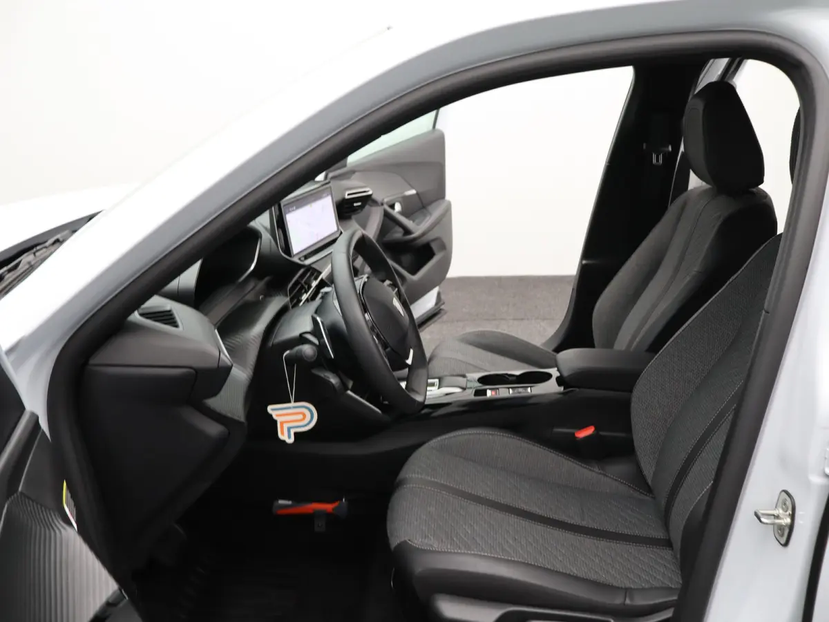1.2 Hybrid 145 Allure | Apple Carplay | Camera | Adaptieve Cruise Control | Dodehoekdetectie | PDC V+A