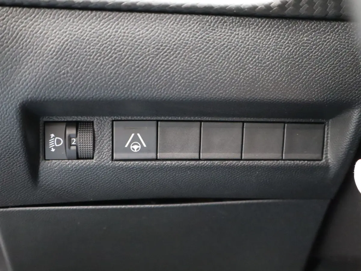 1.2 Hybrid 145 Allure | Apple Carplay | Camera | Adaptieve Cruise Control | Dodehoekdetectie | PDC V+A