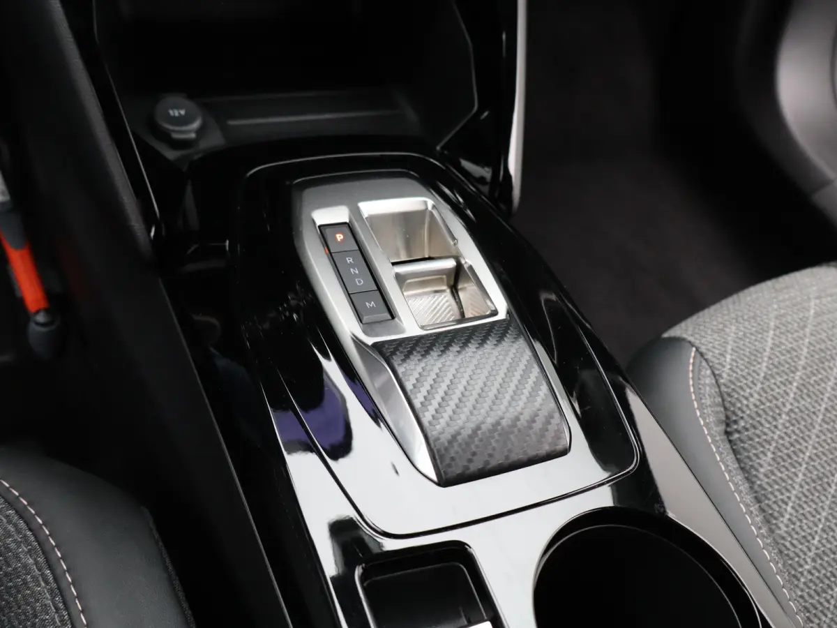 1.2 Hybrid 145 Allure | Apple Carplay | Camera | Adaptieve Cruise Control | Dodehoekdetectie | PDC V+A