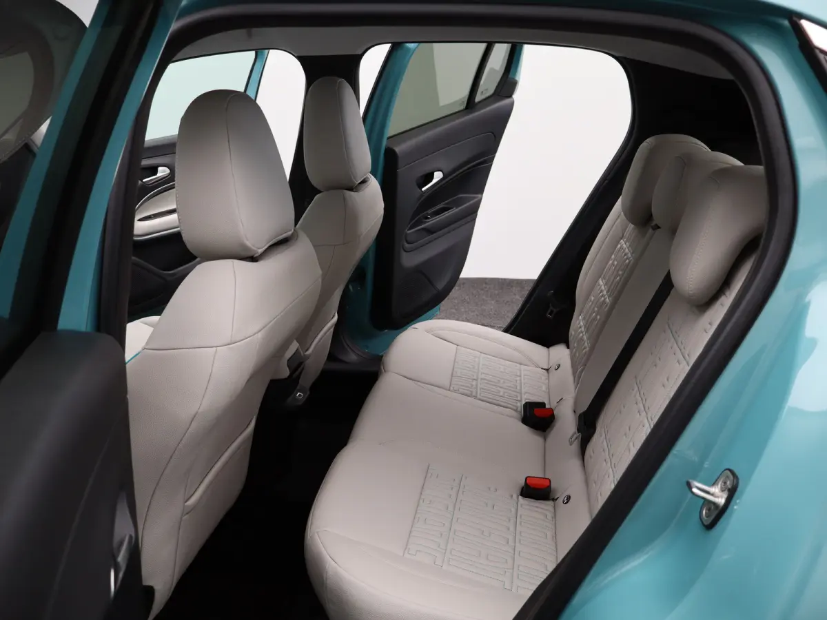 1.2 Hybrid La Prima | Camera | Steolverwarming | Elektrisch Verstelbare Bestuurdersstoel | Massagefunctie | Apple Carplay/Android Auto | Navigatie | Parkeersensoren Voor en Achter | Cruise C