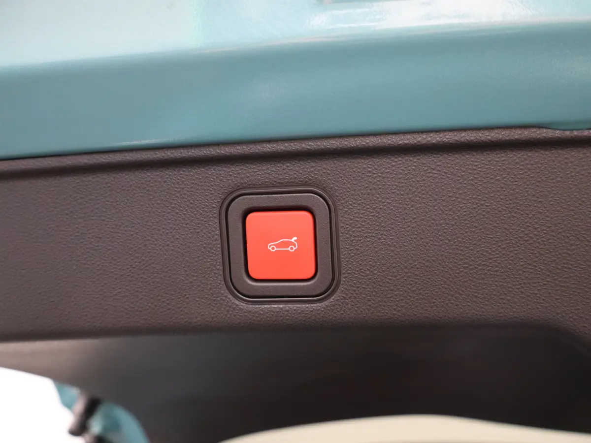 1.2 Hybrid La Prima | Camera | Steolverwarming | Elektrisch Verstelbare Bestuurdersstoel | Massagefunctie | Apple Carplay/Android Auto | Navigatie | Parkeersensoren Voor en Achter | Cruise C