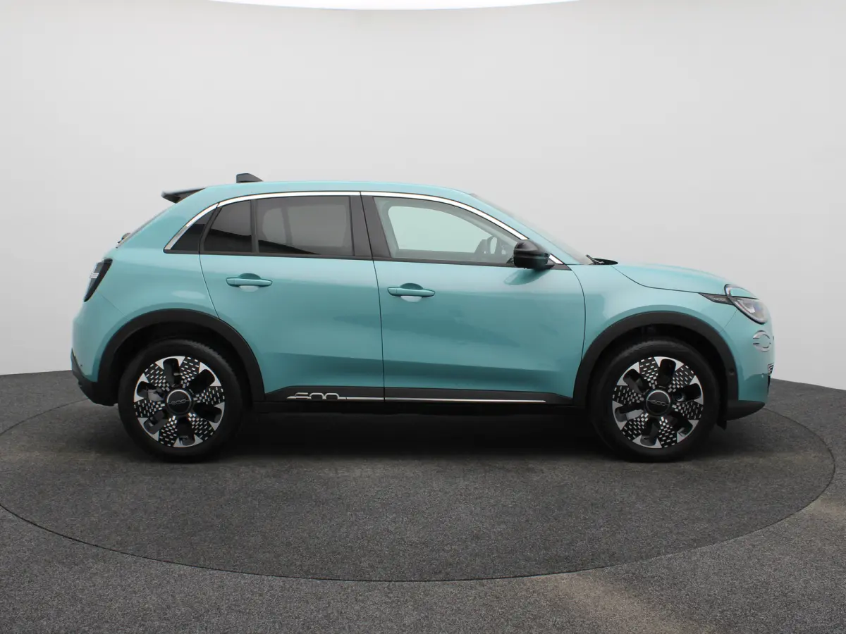 1.2 Hybrid La Prima | Camera | Steolverwarming | Elektrisch Verstelbare Bestuurdersstoel | Massagefunctie | Apple Carplay/Android Auto | Navigatie | Parkeersensoren Voor en Achter | Cruise C