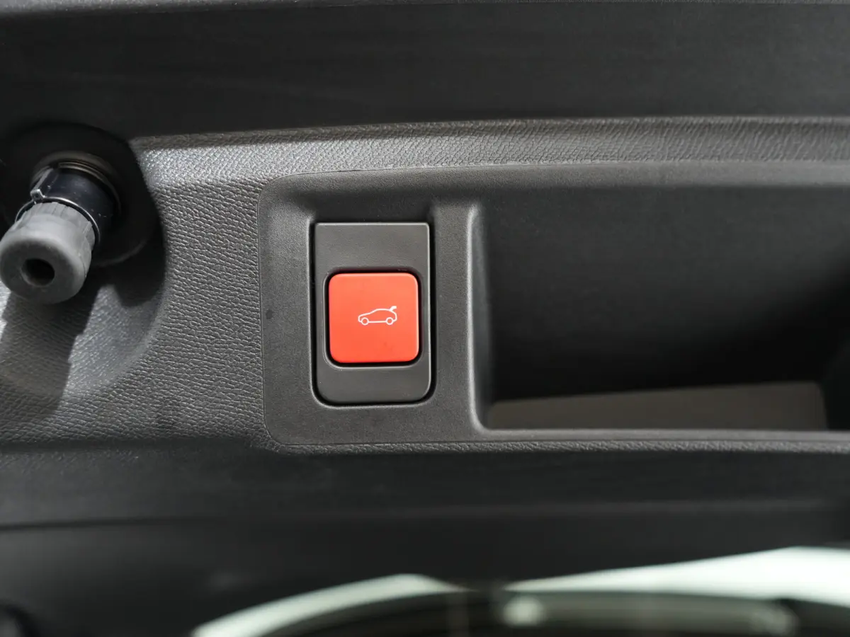 GT | Driver Sport Pack | Elektrische parkeerrem | Extra getinte achterste zijruiten en achterruit