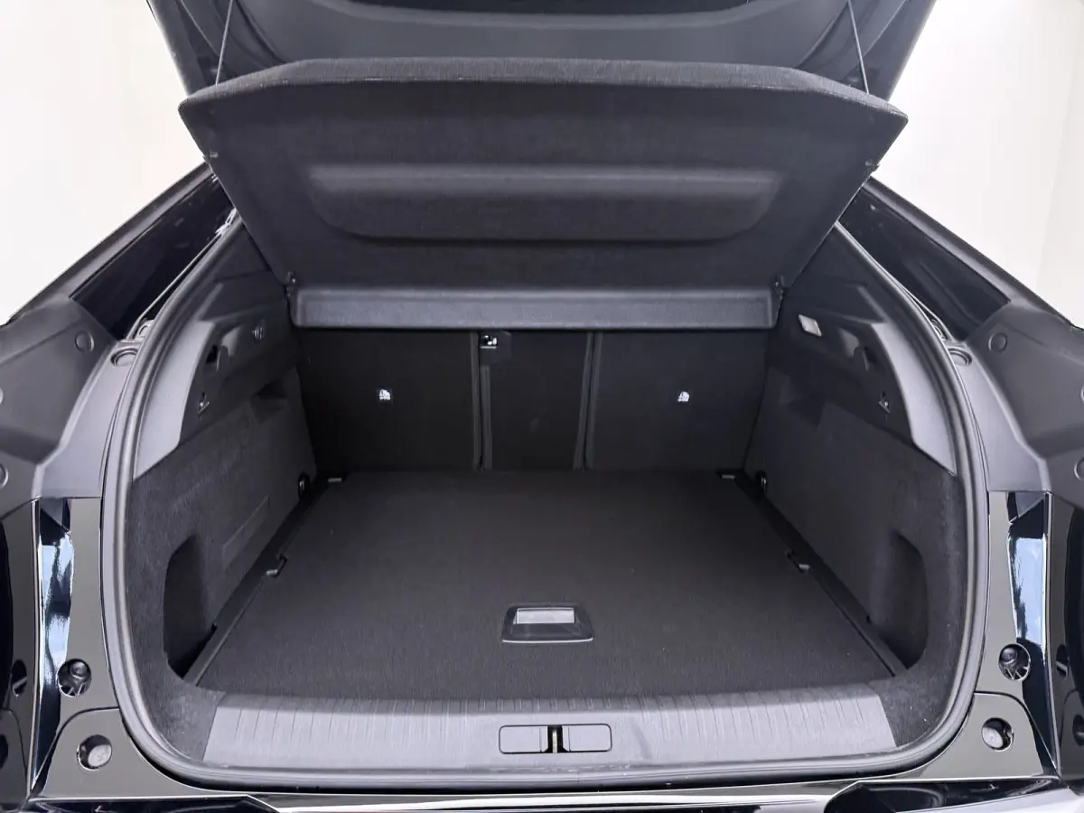| Voorraad Voordeel tot € 9.850,- | Launch Edition 325 Dual Motor 73 kWh | Apple Carplay/Android Auto|telefoonintegratie premium | Cruise control adaptief met Stop&Go | Ergonomische voorst