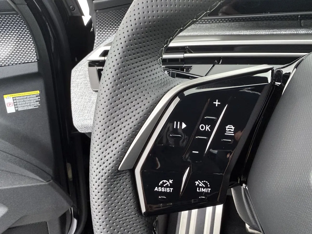 | Voorraad Voordeel tot € 9.850,- | Launch Edition 325 Dual Motor 73 kWh | Apple Carplay/Android Auto|telefoonintegratie premium | Cruise control adaptief met Stop&Go | Ergonomische voorst