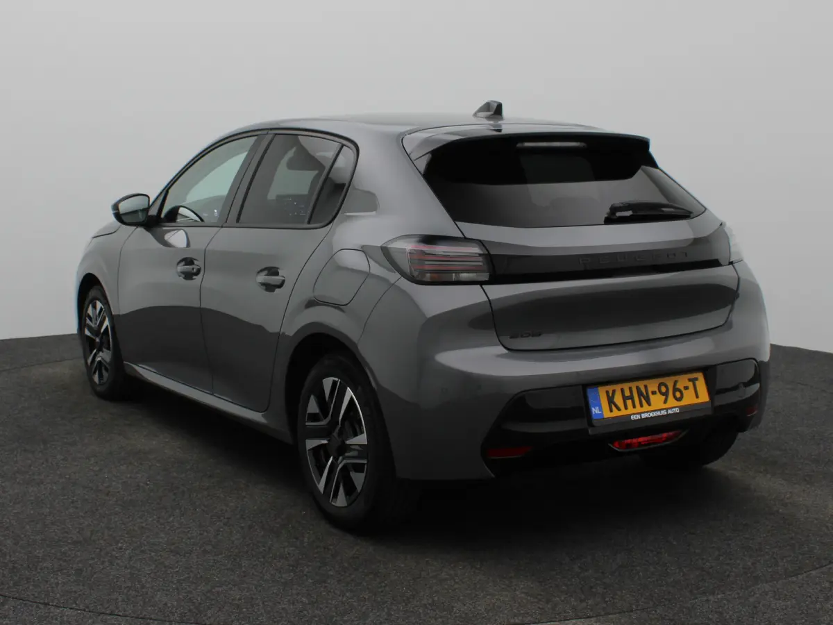 1.2 PureTech 100 Allure Cruise Control | Parkeersensoren Voor en Achter | Climate Control | Apple Carplay/Android Auto | Navigatie | 16" Lichtmetalen Velgen