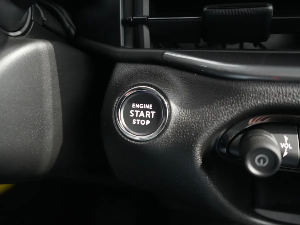 1.2 Hybrid La Prima | Achteruitrijcamera | Airco (automatisch) | Apple Carplay/Android Auto|telefoonintegratie premium