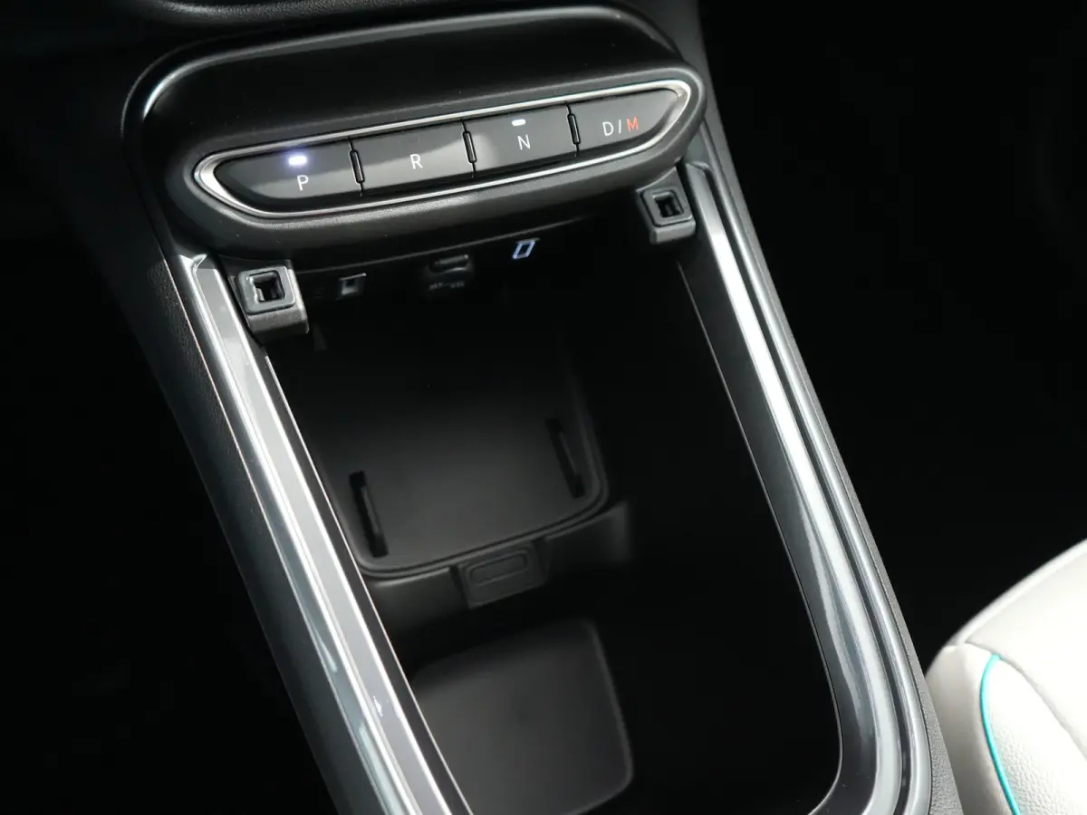 1.2 Hybrid La Prima | Achteruitrijcamera | Airco (automatisch) | Apple Carplay/Android Auto|telefoonintegratie premium