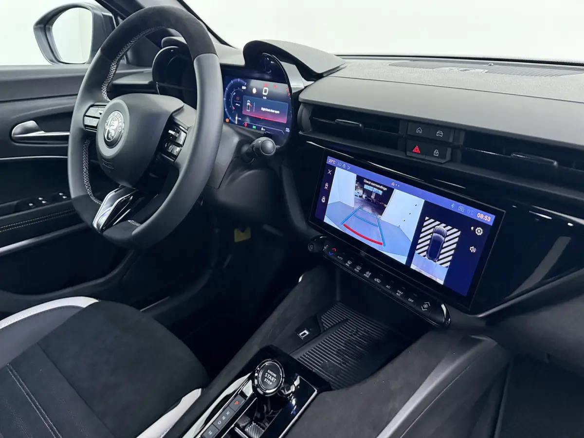 Ibrida 1.2 Sport Speciale | Achterlichten LED | Achteruitrijcamera met 180° Area view | Adaptive cruisecontrol (Adaptive Cruise Control)
