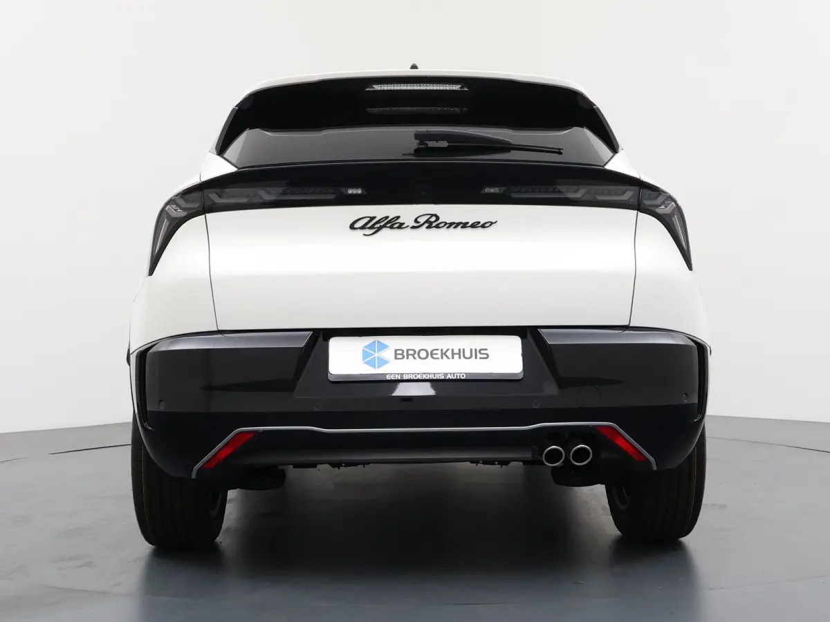 Ibrida 1.2 Sport Speciale | Achterlichten LED | Achteruitrijcamera met 180° Area view | Adaptive cruisecontrol (Adaptive Cruise Control)