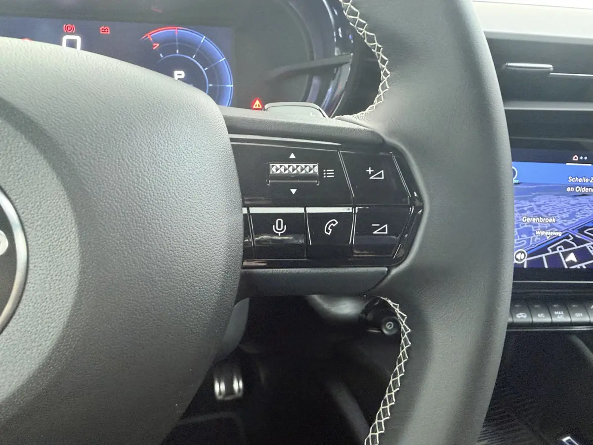 Ibrida 1.2 Sport Speciale | Achterlichten LED | Achteruitrijcamera met 180° Area view | Adaptive cruisecontrol (Adaptive Cruise Control)