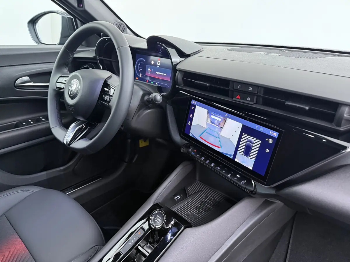 1.2 Turbo Hybrid Ibrida Ti | Achteruitrijcamera | Apple Carplay/Android Auto|telefoonintegratie premium | Armsteun voor