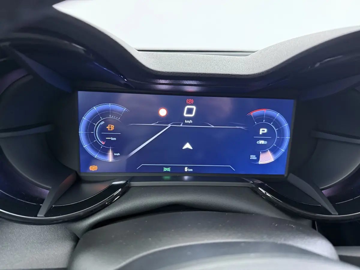 1.2 Turbo Hybrid Ibrida Ti | Achteruitrijcamera | Apple Carplay/Android Auto|telefoonintegratie premium | Armsteun voor