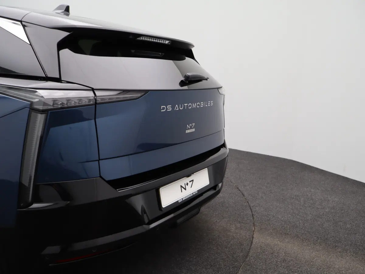 E-Tense Etoile 74 kWh | Nu in de showroom | Focal | leder | Stoel verw. + verkoeling | Massage | Panoramadak | 8 jaar garantie |