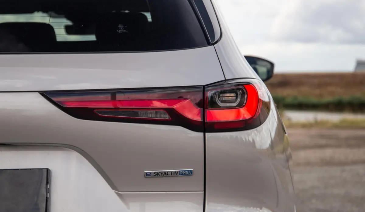 2.5 e-SkyActiv PHEV Homura CAMERA / STOELVERWARMING + KOELING / CARPLAY / ADAPTIVE CRUISE