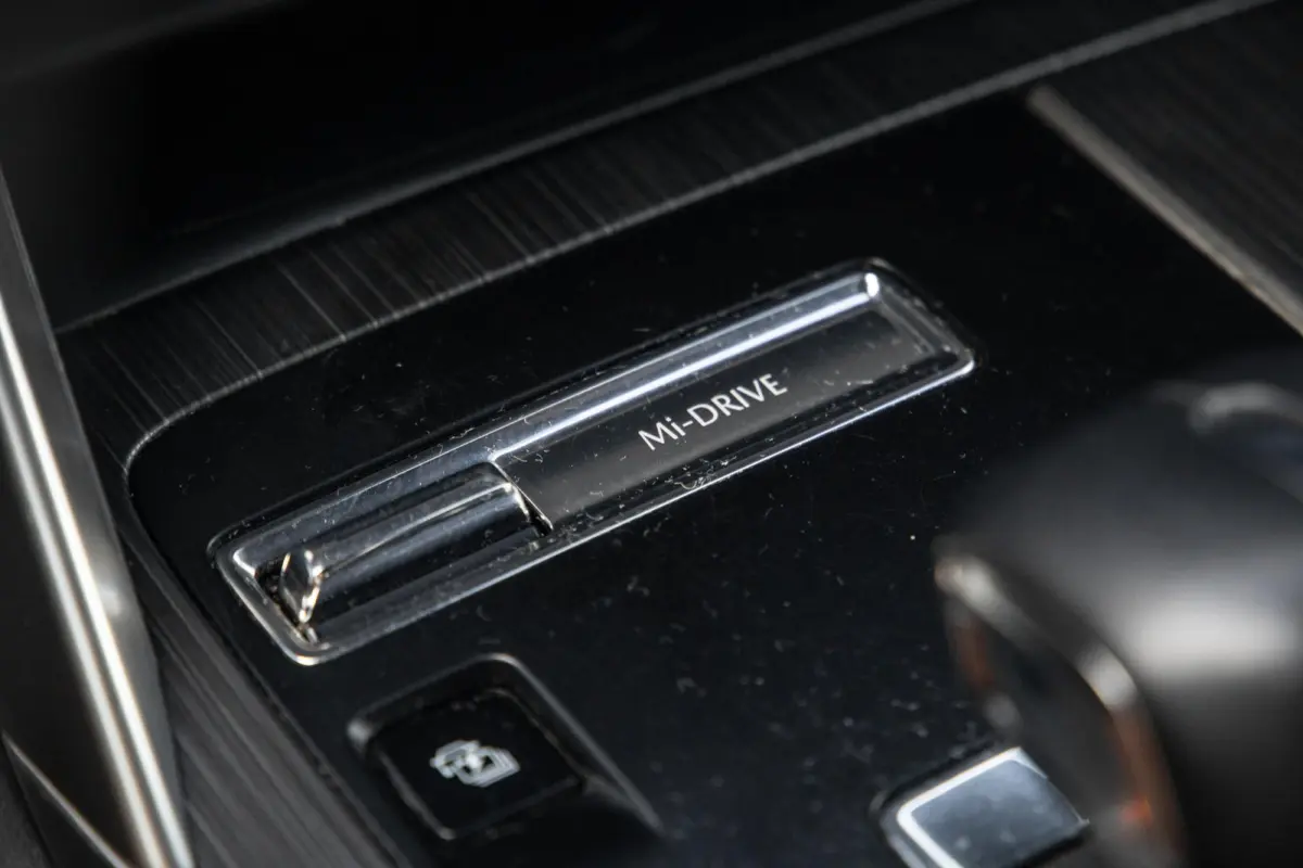2.5 e-SkyActiv PHEV Homura CAMERA / STOELVERWARMING + KOELING / CARPLAY / ADAPTIVE CRUISE