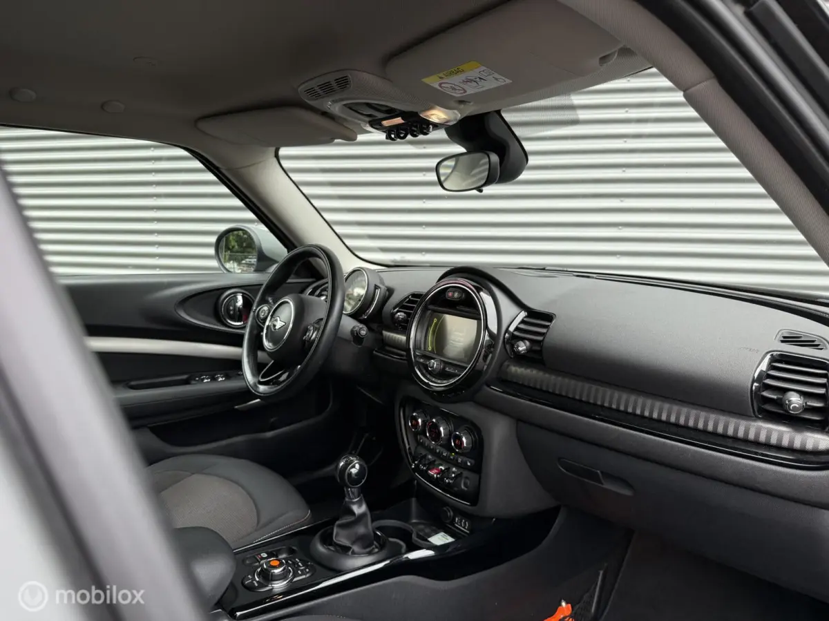 1.5 One Chili Business Plus | Adap Cruise | Keyless entry | LED | Navi | Stoelverw | Parkeersensor | Verw voorruit |