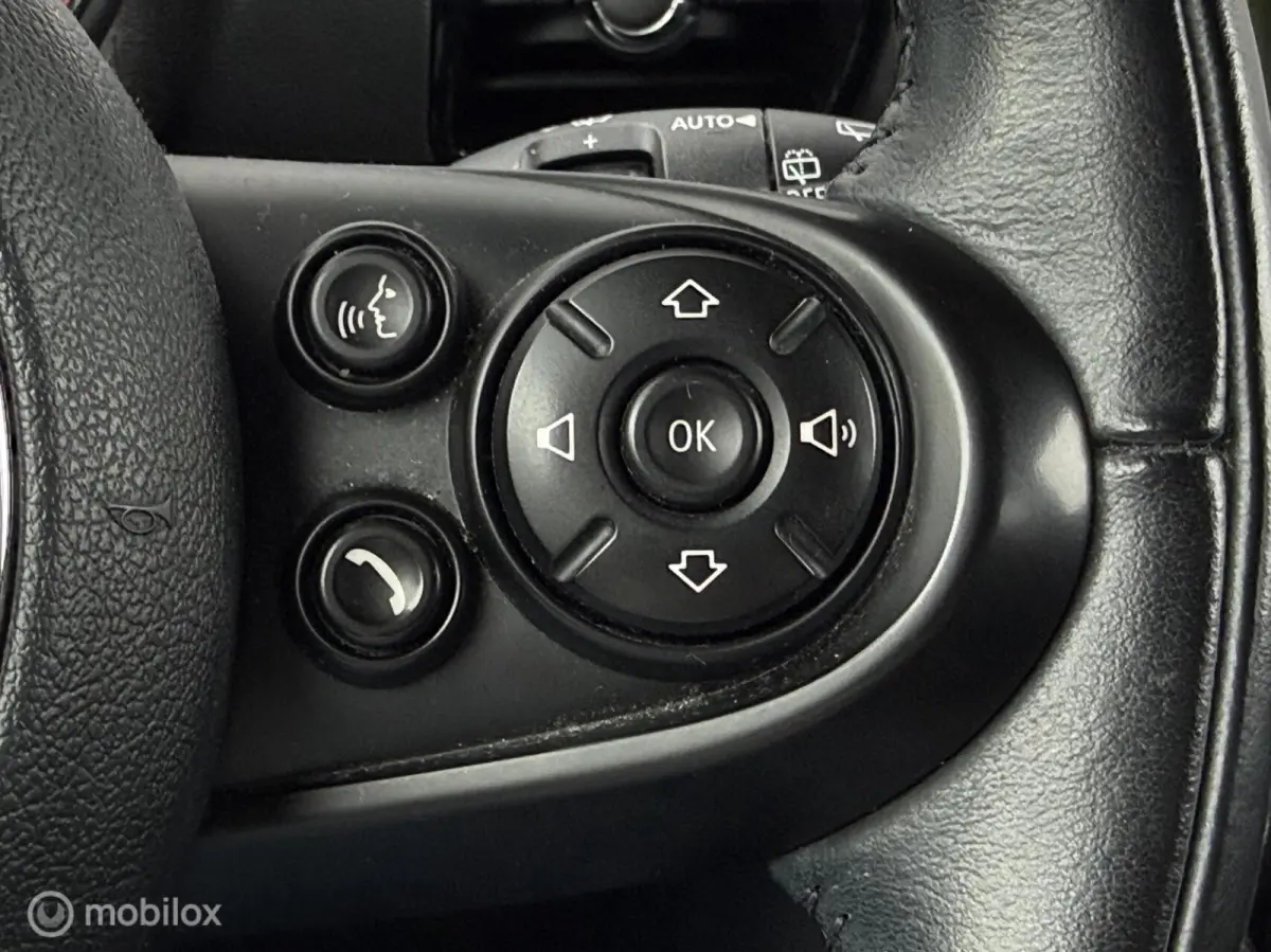 1.5 One Chili Business Plus | Adap Cruise | Keyless entry | LED | Navi | Stoelverw | Parkeersensor | Verw voorruit |