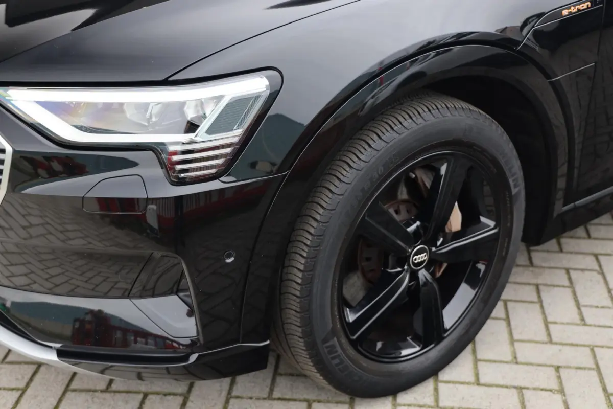e-tron 50 quattro Launch edition 71 kWh|Trekhaak|SOH 93%|Zwart LMV|Navi|Clima|Cruise|Virtiual Display