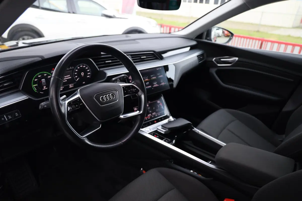 e-tron 50 quattro Launch edition 71 kWh|Trekhaak|SOH 93%|Zwart LMV|Navi|Clima|Cruise|Virtiual Display
