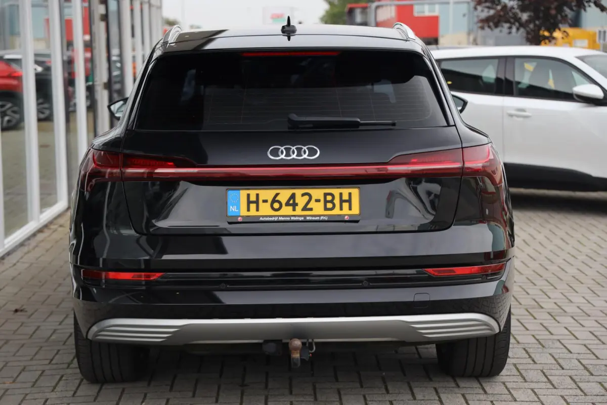 e-tron 50 quattro Launch edition 71 kWh|Trekhaak|SOH 93%|Zwart LMV|Navi|Clima|Cruise|Virtiual Display