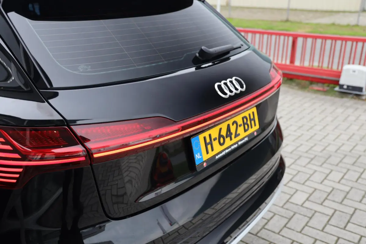 e-tron 50 quattro Launch edition 71 kWh|Trekhaak|SOH 93%|Zwart LMV|Navi|Clima|Cruise|Virtiual Display