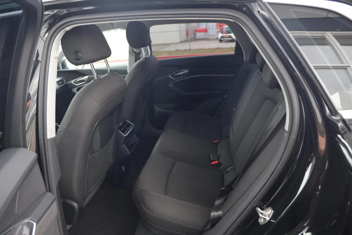 e-tron 50 quattro Launch edition 71 kWh|Trekhaak|SOH 93%|Zwart LMV|Navi|Clima|Cruise|Virtiual Display
