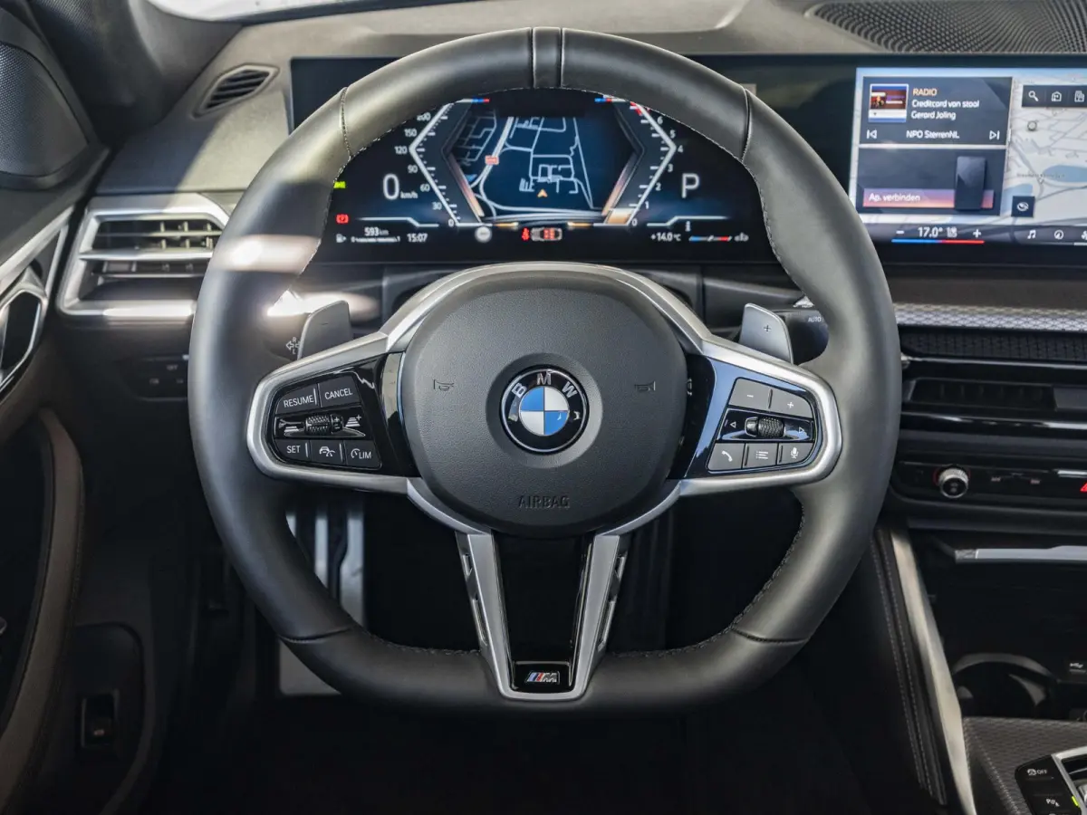 420i | M Sportpakket Pro | Comfort Access | 19 inch | HIFI | M Sportonderstel | Stuurwielrand verwarmd | Achteruitrijcamera