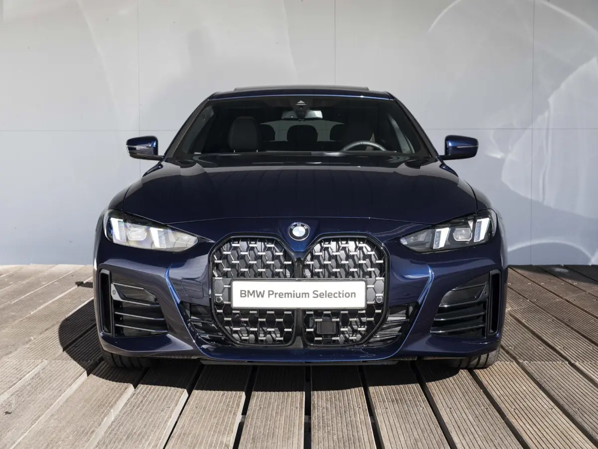 420i | M Sportpakket Pro | Comfort Access | 19 inch | HIFI | M Sportonderstel | Stuurwielrand verwarmd | Achteruitrijcamera