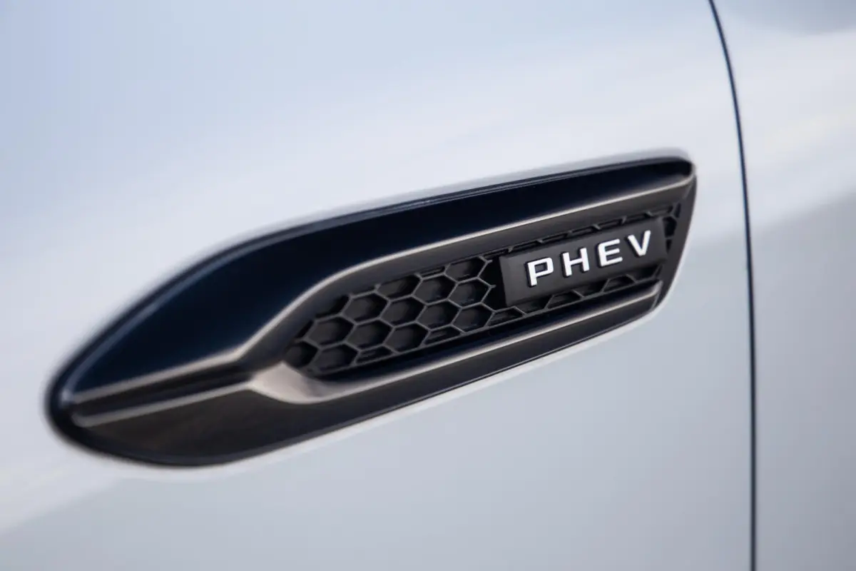 2.5 e-SkyActiv PHEV Homura Plus PANORAMA DAK / CAMERA / CARPLAY / DEALER AUTO / STOELKOELING + VERWARMING