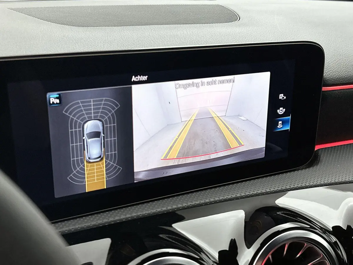 AMG 35 4MATIC Premium Plus | ACHTERUITRIJCAMERA | BURMESTER | STOELVERWARMING | SFEERVERLICHTING | MULTIBEAM LED |