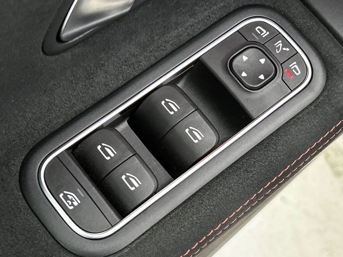 AMG 35 4MATIC Premium Plus | ACHTERUITRIJCAMERA | BURMESTER | STOELVERWARMING | SFEERVERLICHTING | MULTIBEAM LED |