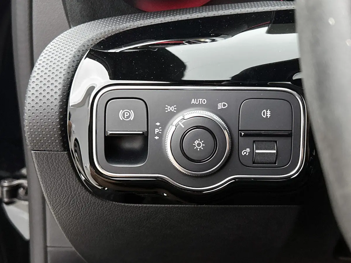 AMG 35 4MATIC Premium Plus | ACHTERUITRIJCAMERA | BURMESTER | STOELVERWARMING | SFEERVERLICHTING | MULTIBEAM LED |